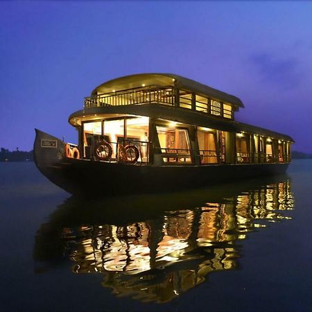 Отель Cosy Premium Houseboats Alappuzha Экстерьер фото