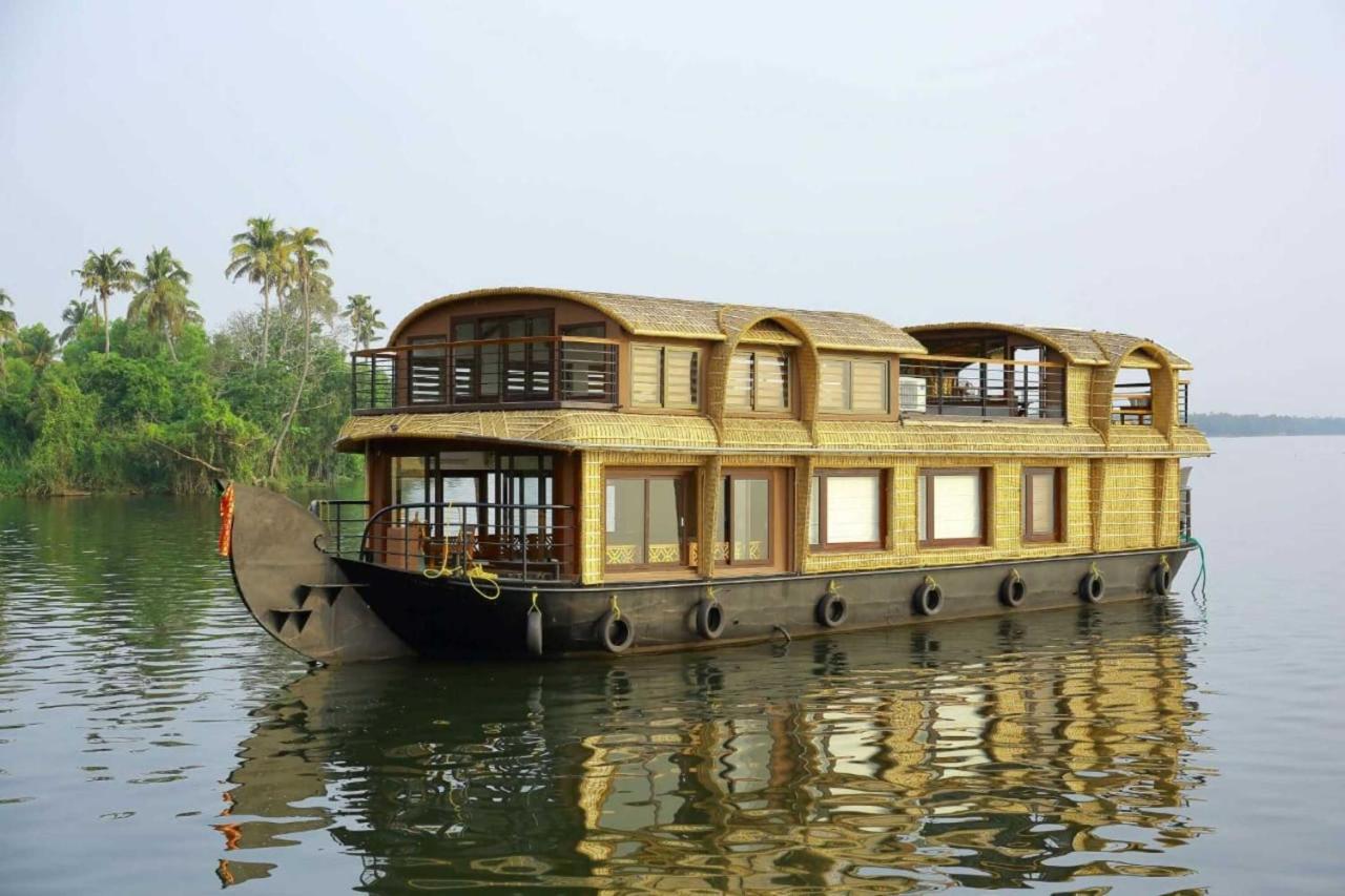 Отель Cosy Premium Houseboats Alappuzha Экстерьер фото