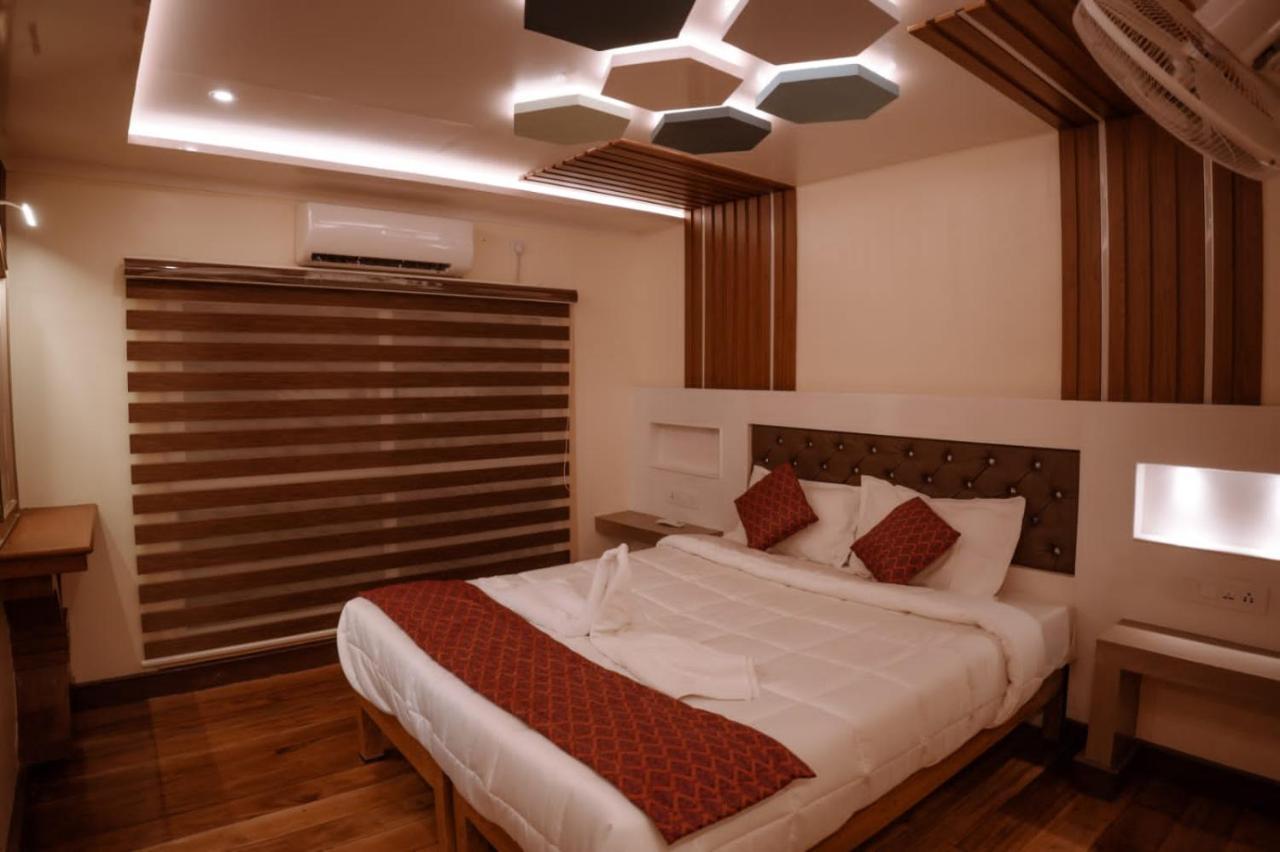 Отель Cosy Premium Houseboats Alappuzha Экстерьер фото