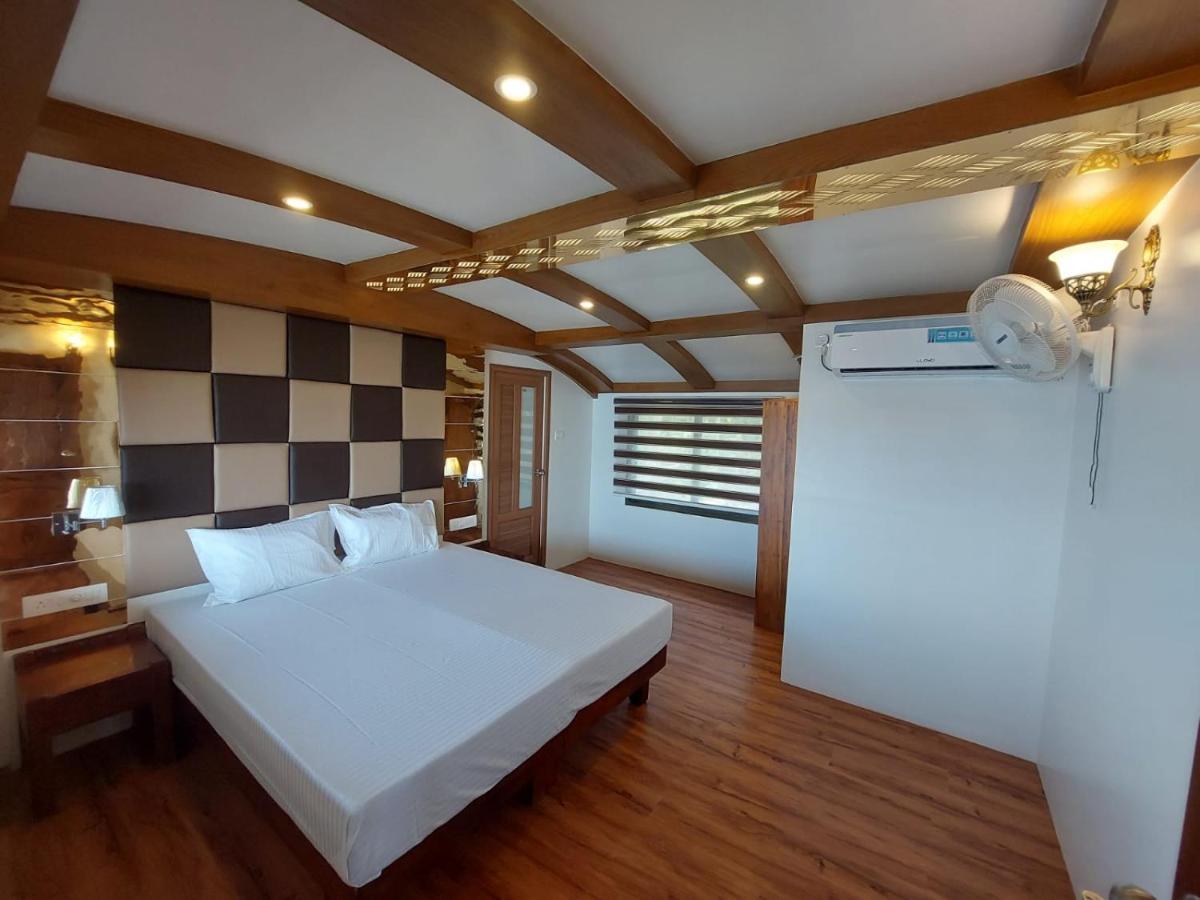 Отель Cosy Premium Houseboats Alappuzha Экстерьер фото