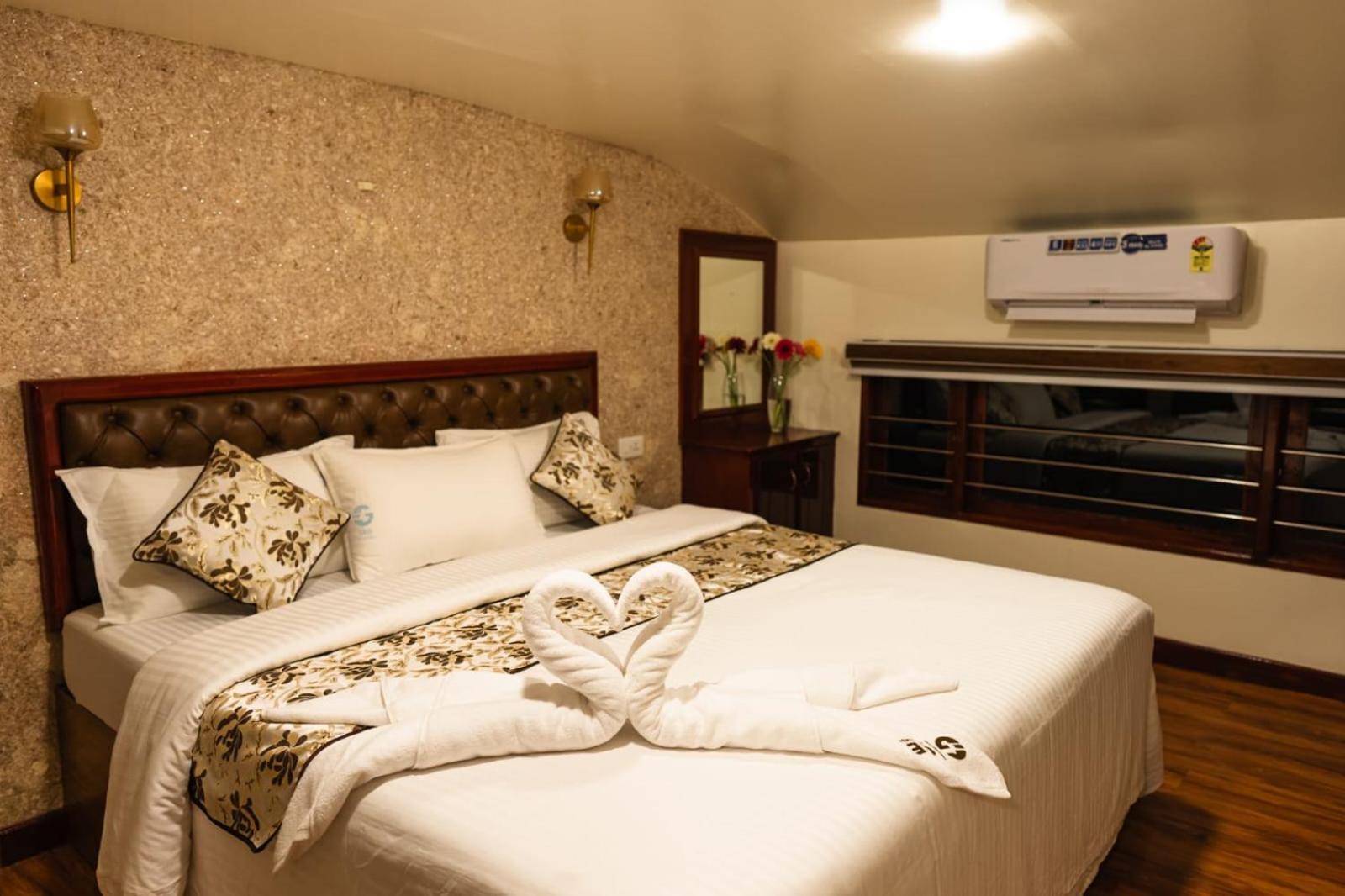 Отель Cosy Premium Houseboats Alappuzha Экстерьер фото