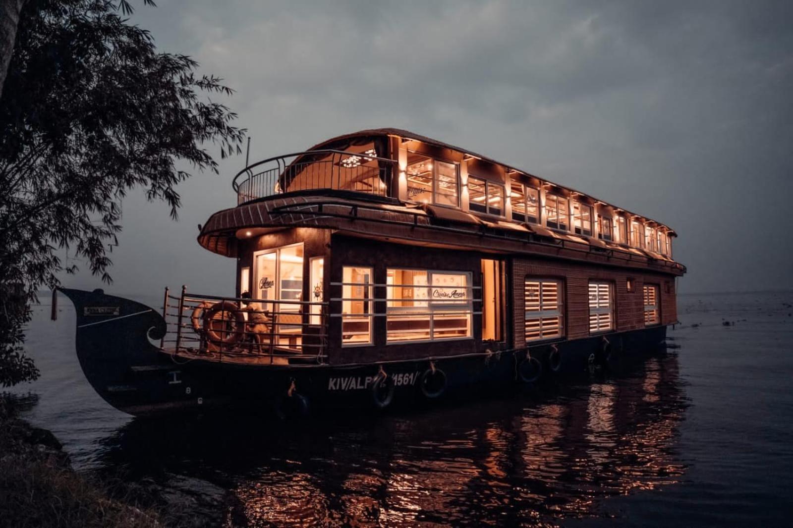 Отель Cosy Premium Houseboats Alappuzha Экстерьер фото