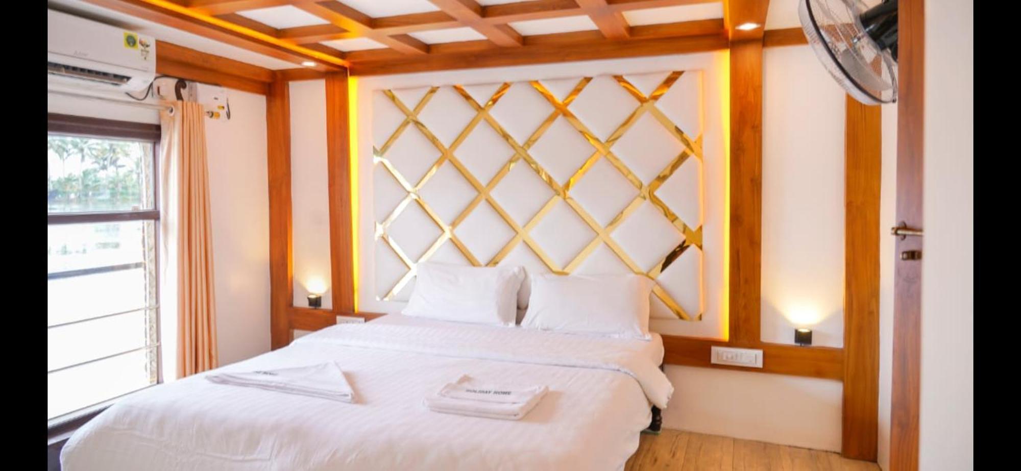 Отель Cosy Premium Houseboats Alappuzha Экстерьер фото