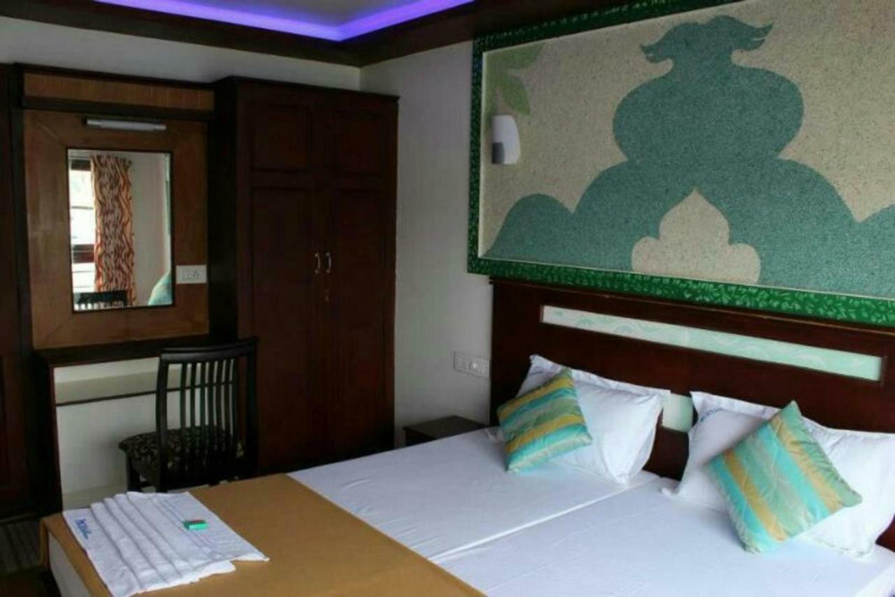 Отель Cosy Premium Houseboats Alappuzha Экстерьер фото