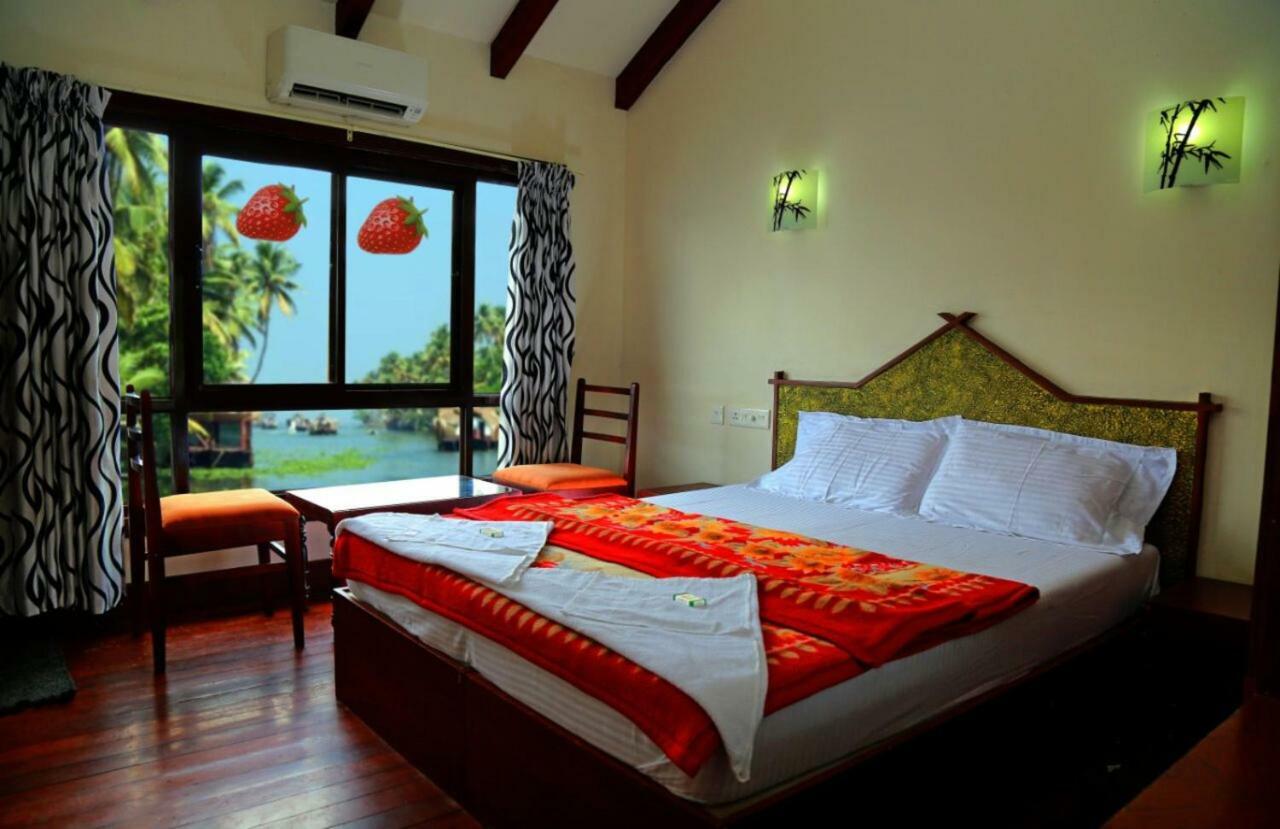 Отель Cosy Premium Houseboats Alappuzha Экстерьер фото