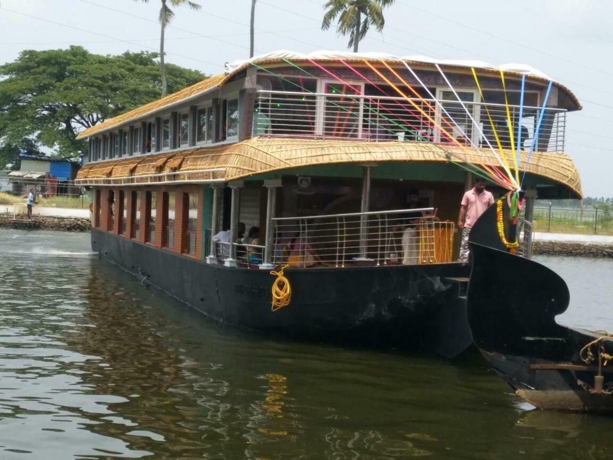Отель Cosy Premium Houseboats Alappuzha Экстерьер фото