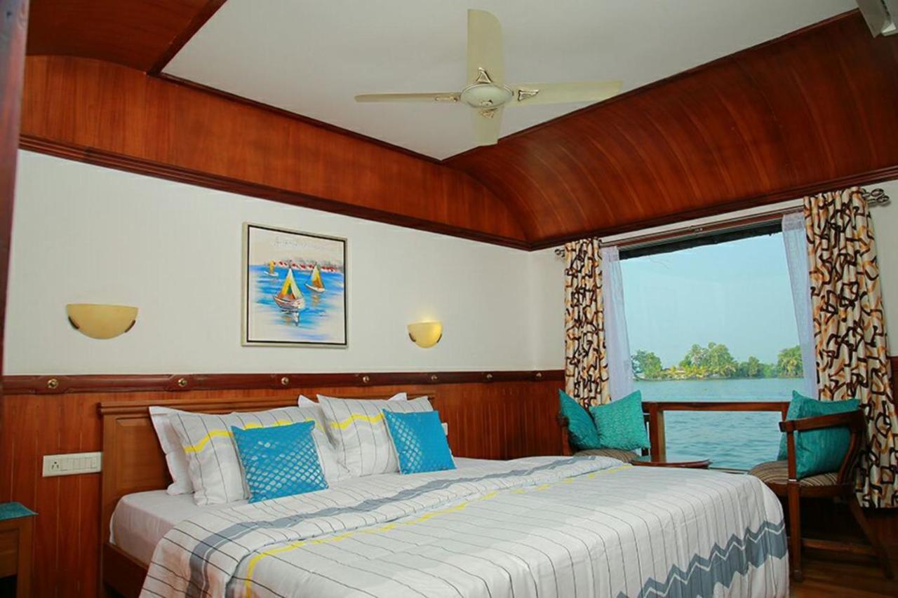 Отель Cosy Premium Houseboats Alappuzha Экстерьер фото